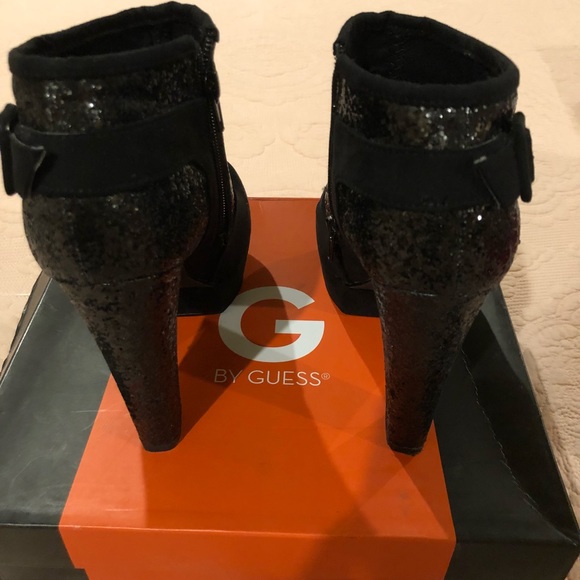 Heels - Picture 2 of 4